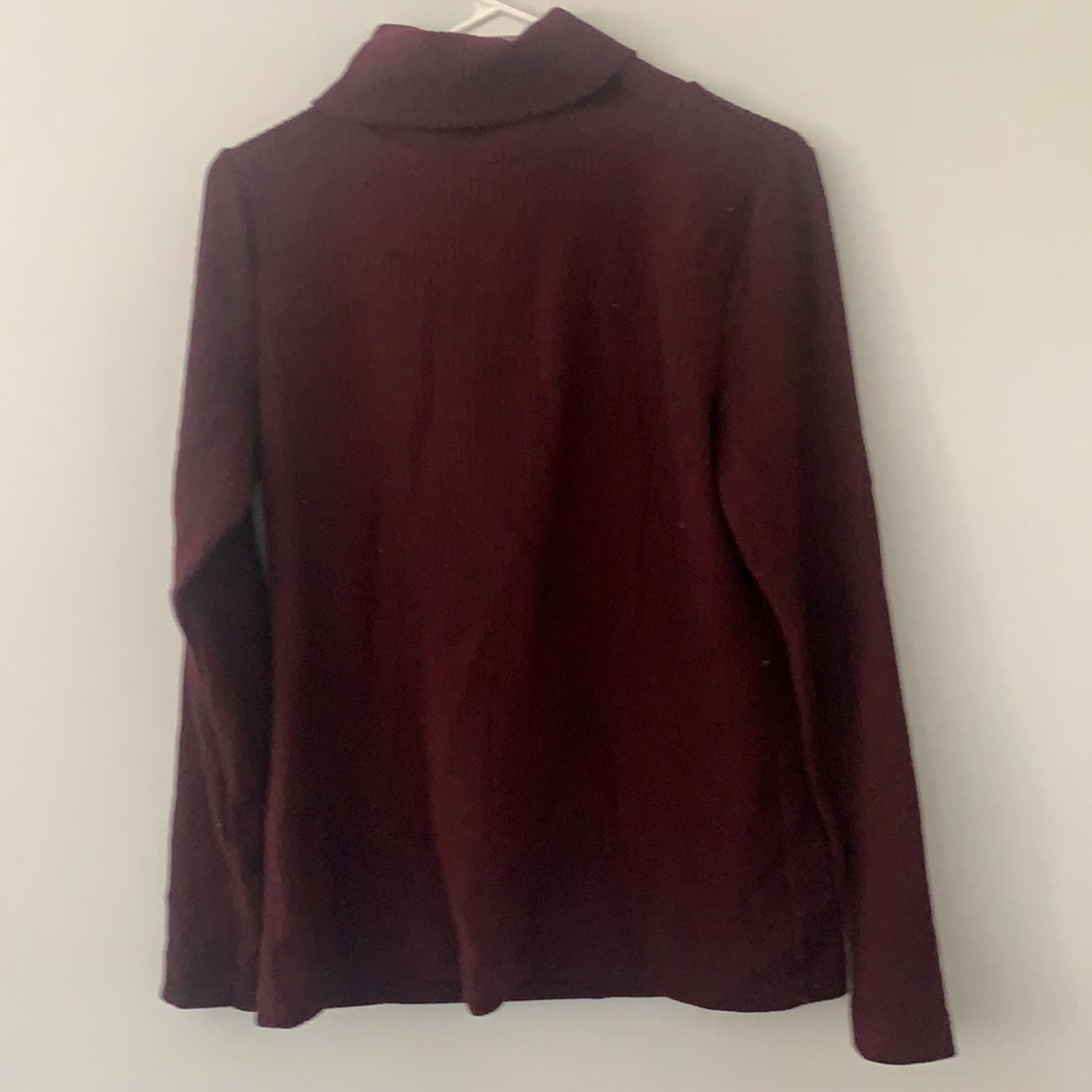 Ann Taylor maroon red turtleneck size medium